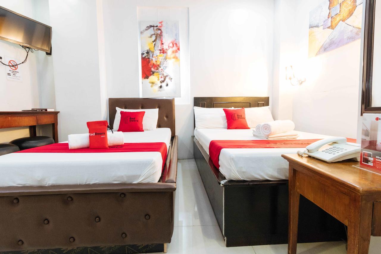 Reddoorz Plus @ Tayuman Manila Exterior photo