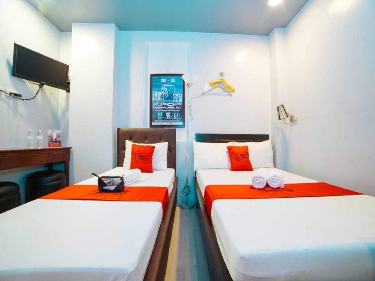 Reddoorz Plus @ Tayuman Manila Exterior photo